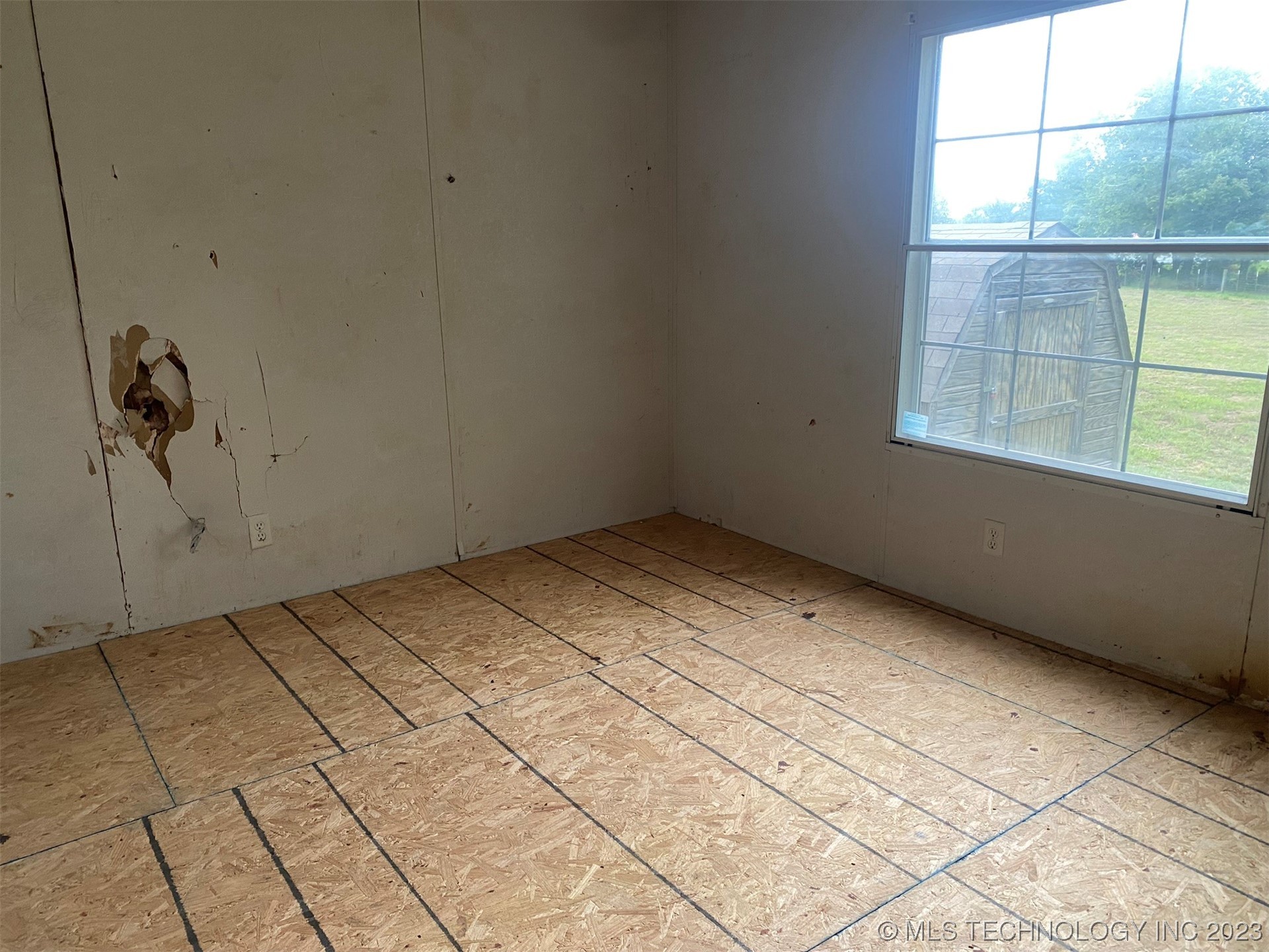 Photo 7 of 14 of 15575 Aruba Drive mobile home