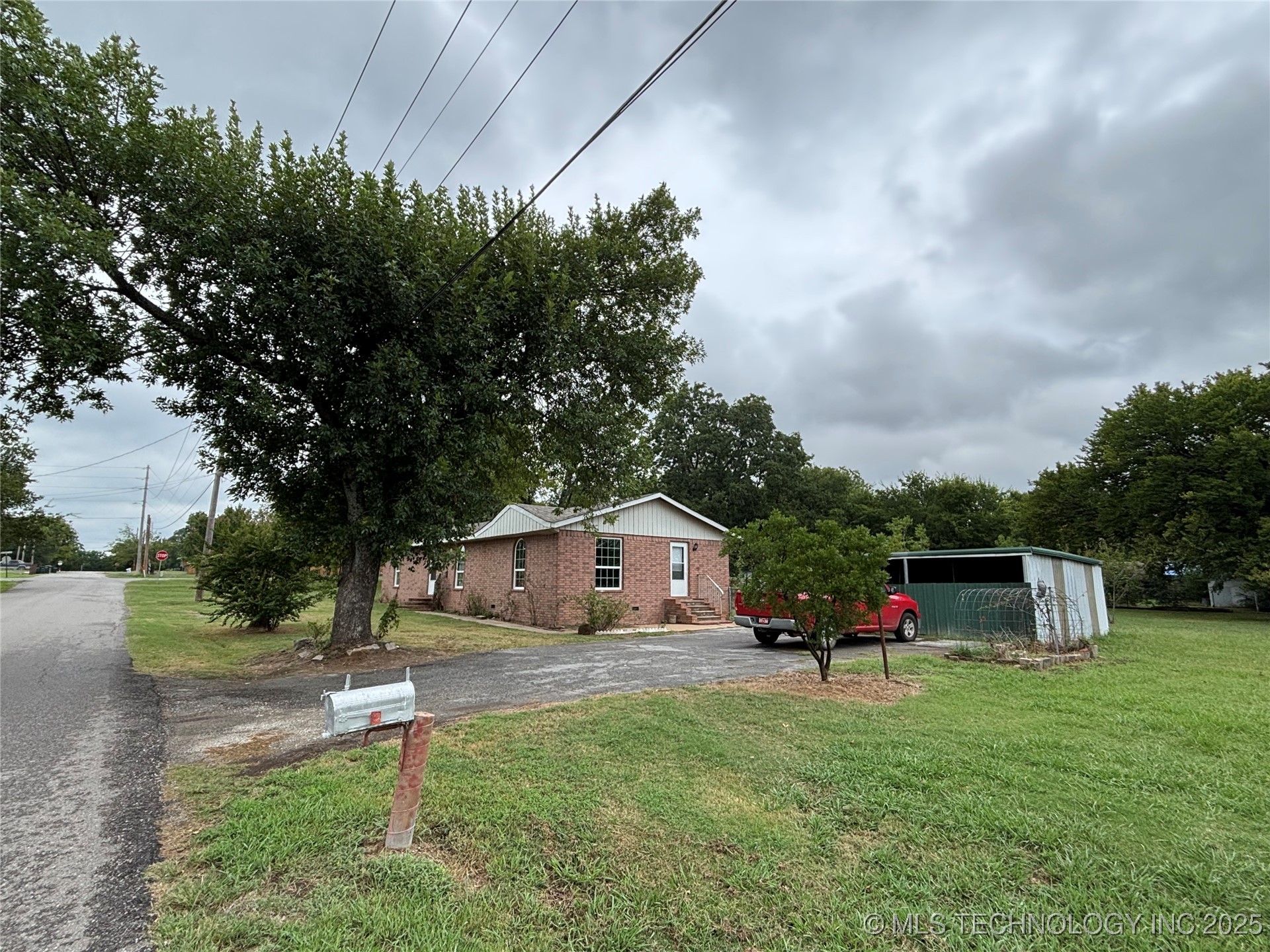 108 W Bryan Avenue