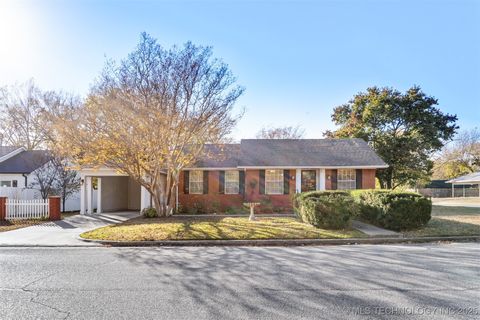 923 N 12th Avenue Durant OK 74701