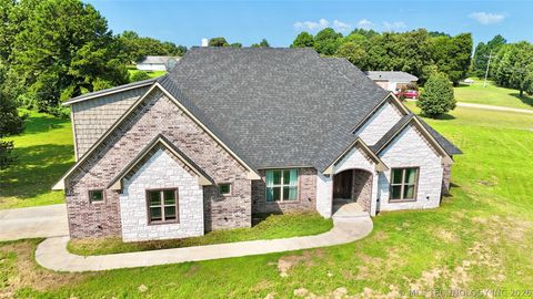 Photo of 1104 Maple Lane, Stigler, OK 74462 (MLS # 2624836)