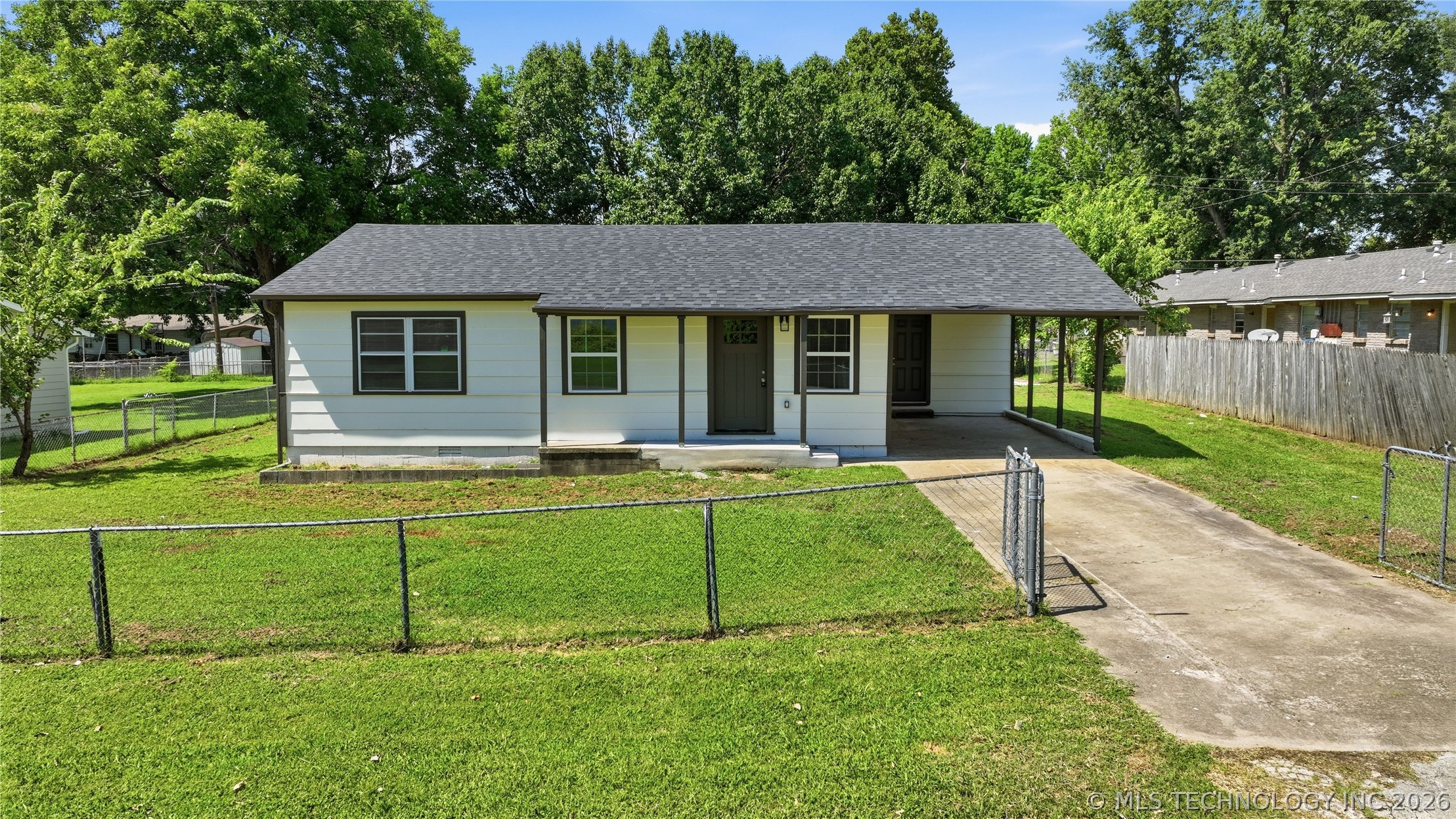 Photo 1 of 26 — 30419 S 150th Street, Coweta, OK 74429