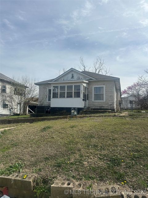 305 W Gentry Street, Henryetta, OK 74437 - MLS#: 2516711