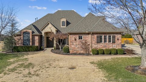 Photo of 14812 S 53rd EastAvenue, Bixby, OK 74008 (MLS # 2604834)