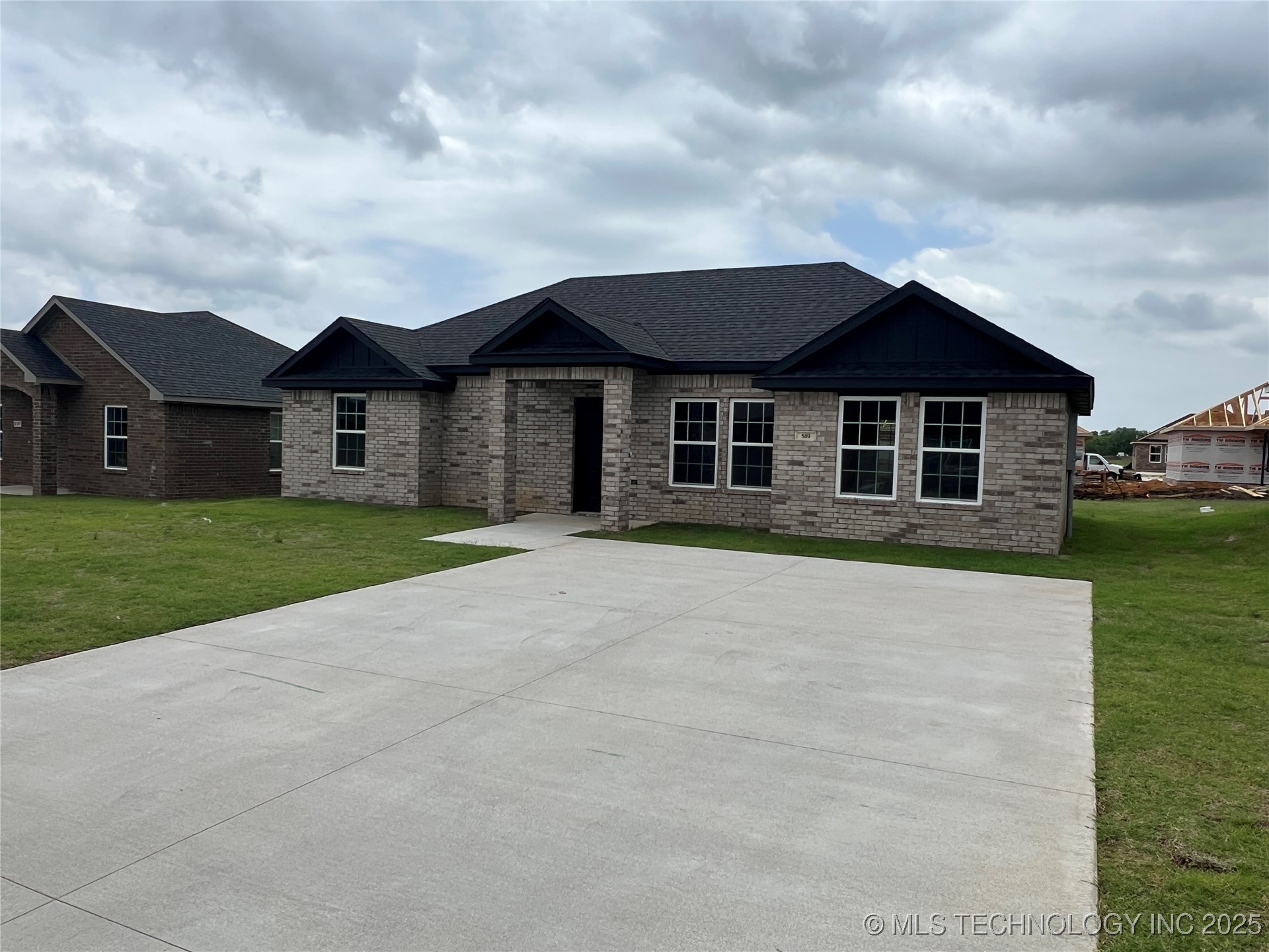 509 Sweet Pea Lane