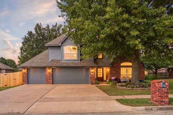8828 N 128TH EAST AVE, OWASSO, OK 74055 - Image 2e64fe2ba8020ea551b1dab8b409329f/3092724877