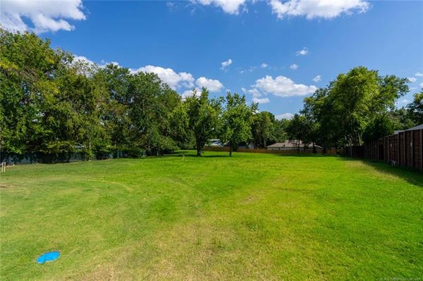 2602 E 16TH ST, TULSA, OK 74104 - Image 2e91eceec36a505c537d7b3ec4a638af/723105141
