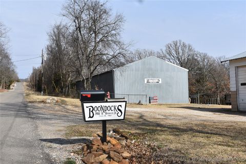 Photo of 19002 W Woodhaven Drive, Cookson, OK 74427 (MLS # 2602869)