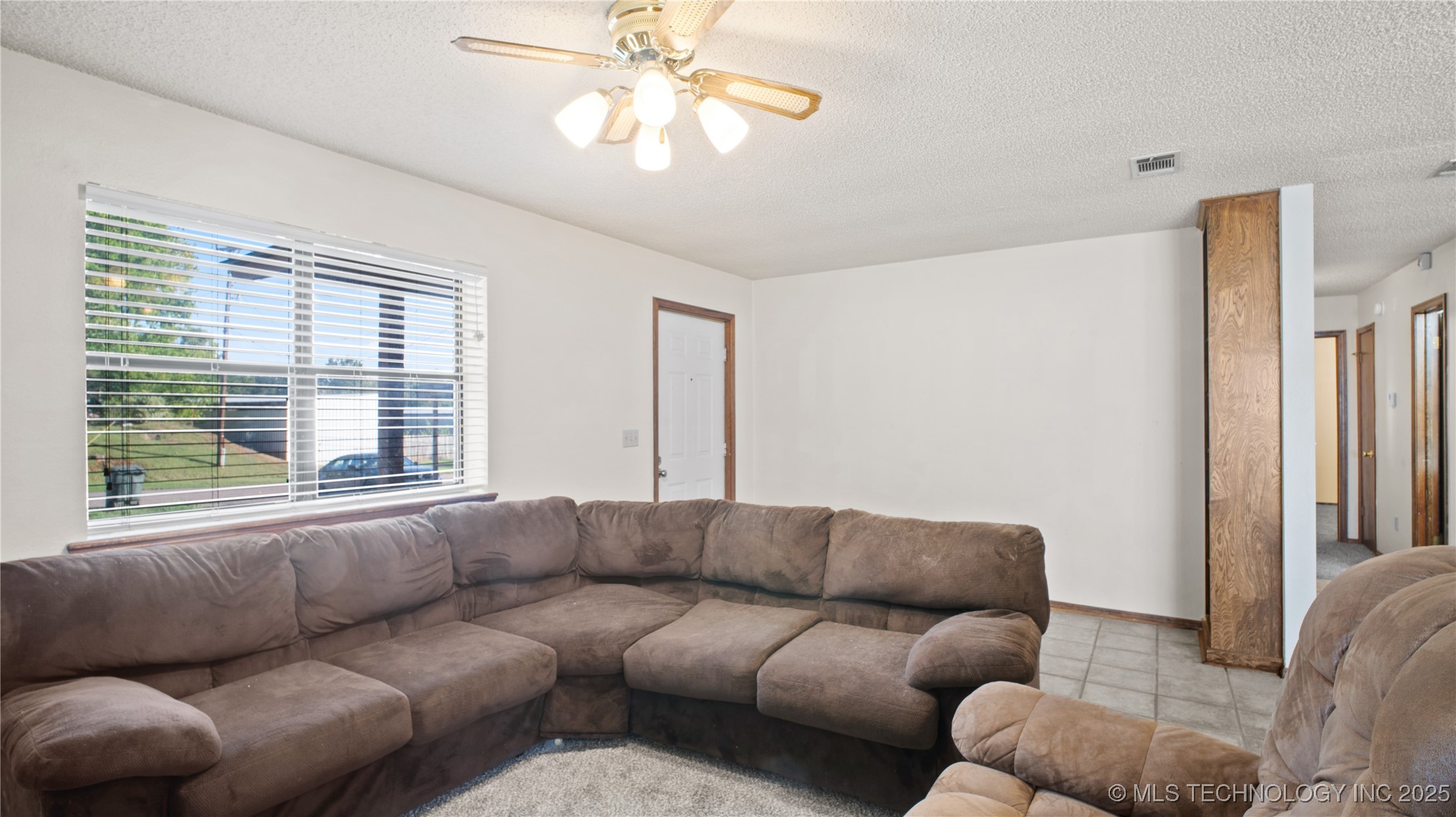 203 N Broadway