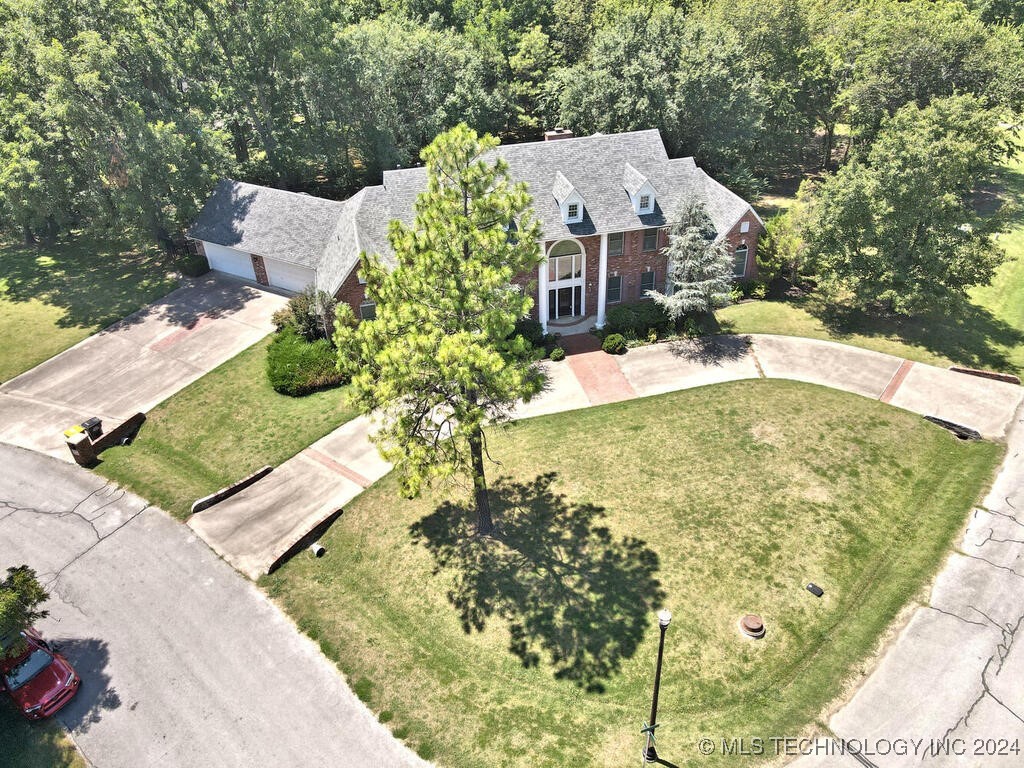 Photo 38 of 53 of 13706 S 18th Street house