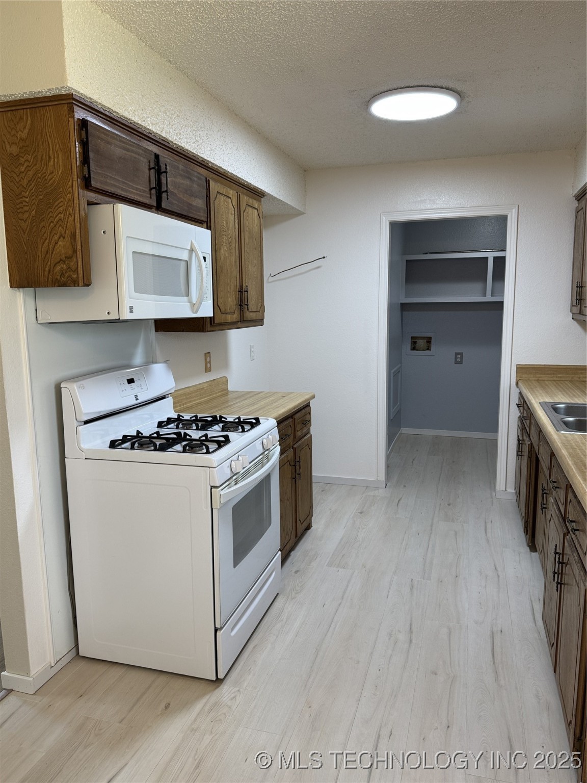 306 E Main