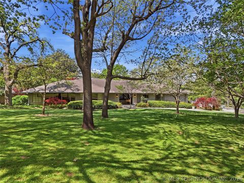 Photo of 4112 S Victor Court, Tulsa, OK 74105 (MLS # 2621666)