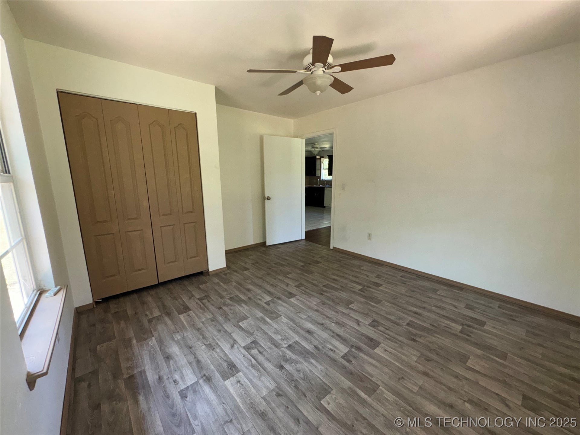 2495 E Allison