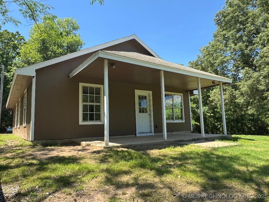 2495 E Allison