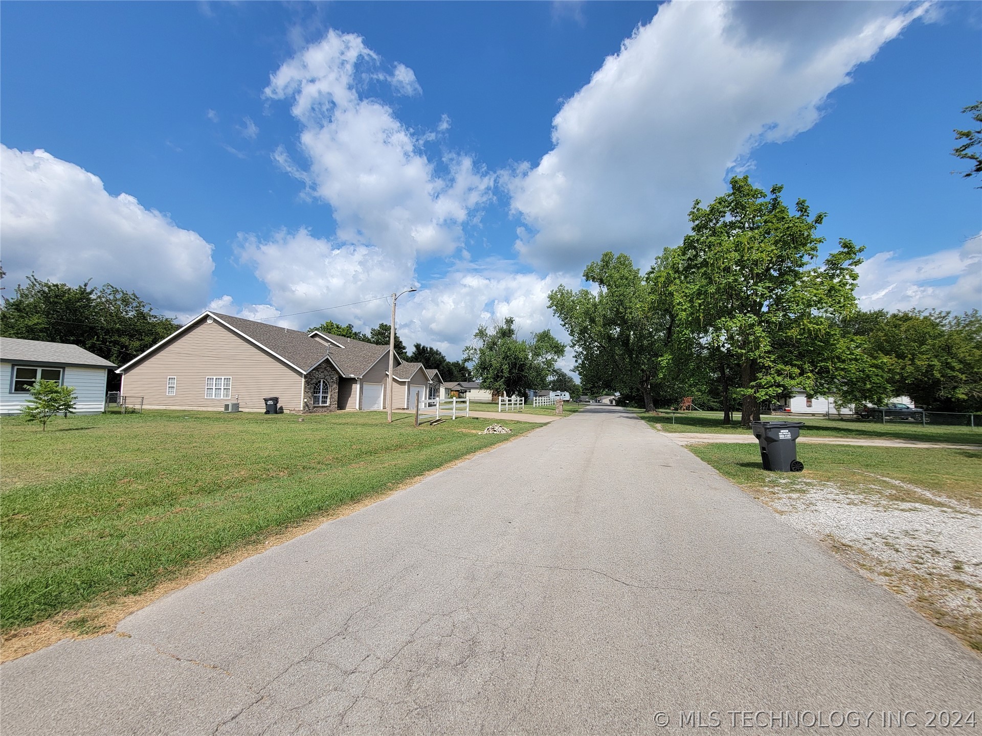 Photo 41 of 41 of 245 E 148TH Street S house