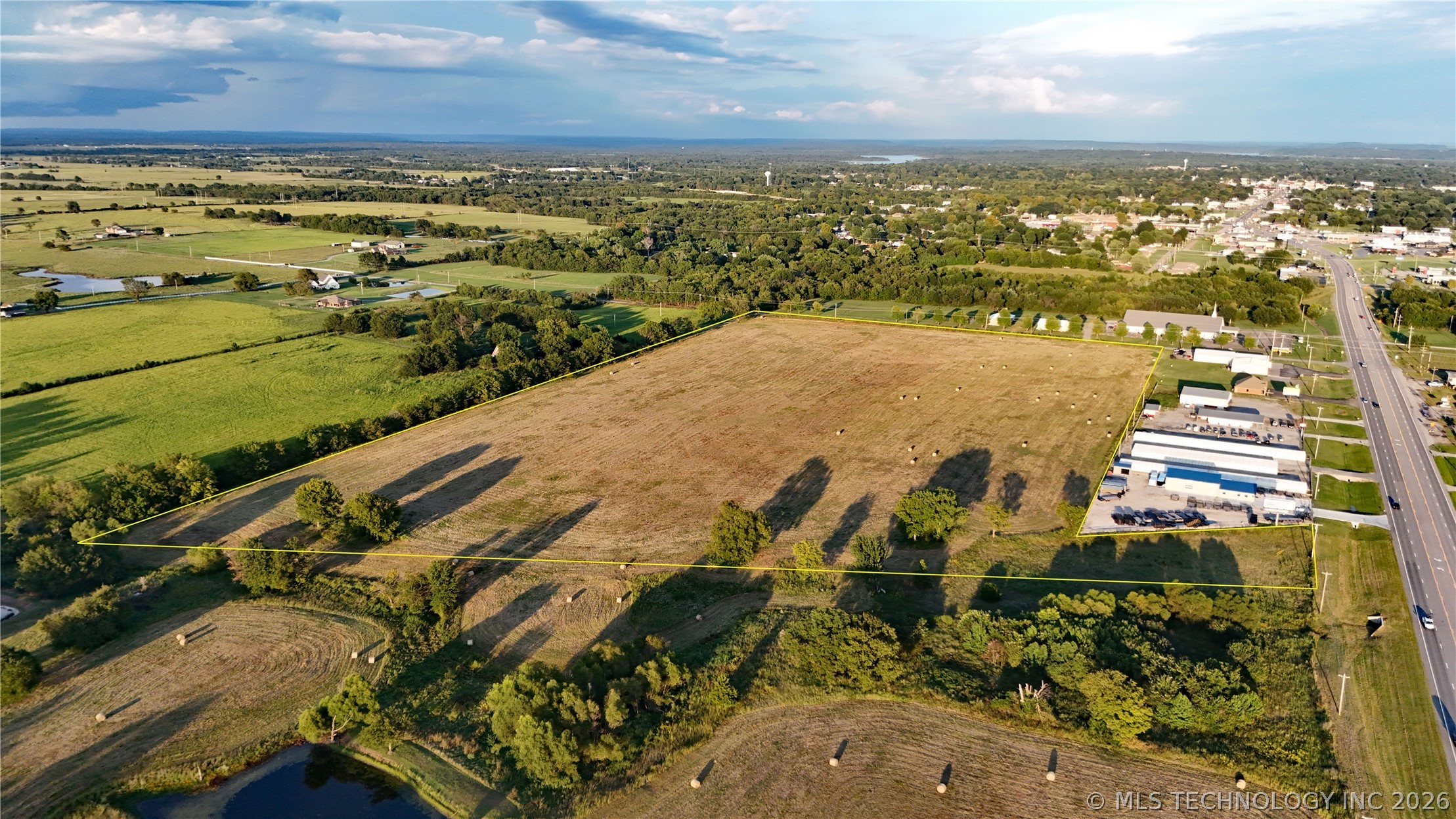 Photo 1 of 31 — 26001 W State Hwy 51, Wagoner, OK 74467