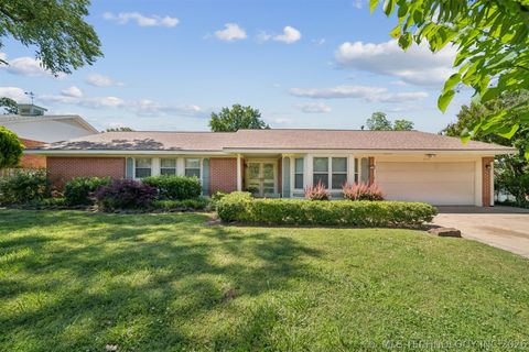 Photo of 6516 E 57th Place, Tulsa, OK 74145 (MLS # 2616303)