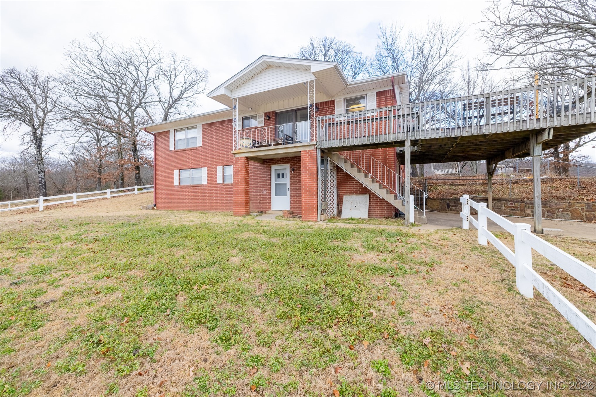 Photo 1 of 100 — 466821 E 1090 Road, Muldrow, OK 74948