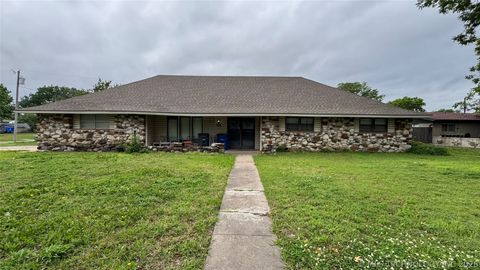 Photo of 3736 S 95th East Avenue, Tulsa, OK 74145 (MLS # 2614907)