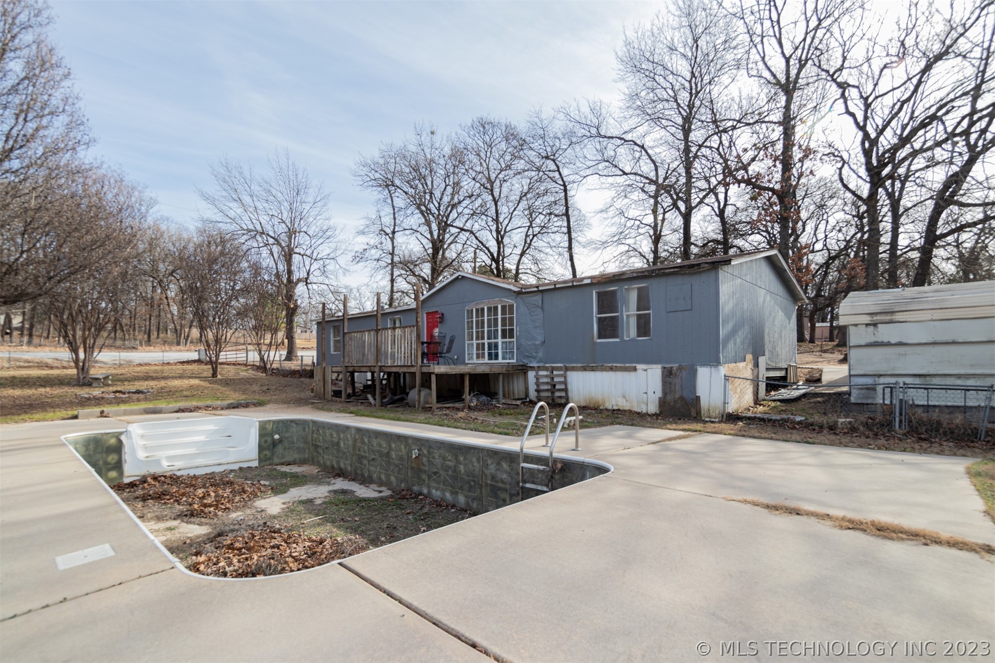 219 Mistletoe Lane