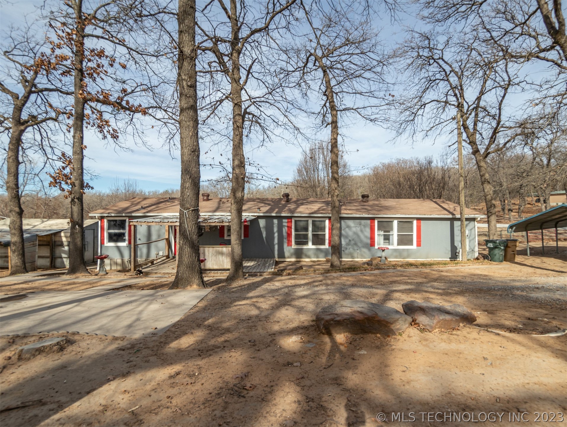 219 Mistletoe Lane