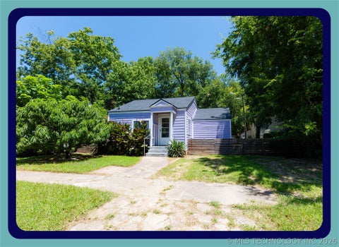 Photo of 512 N Francis Street, Ada, OK 74820 (MLS # 2636011)