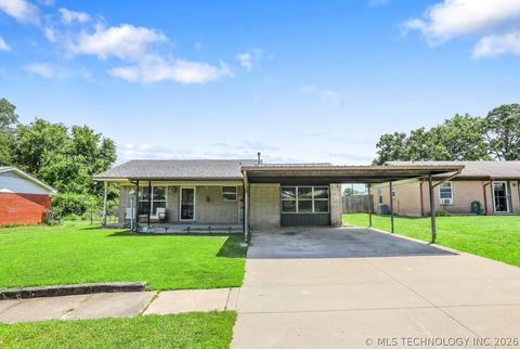 Photo of 100 W Linda Street, Sapulpa, OK 74066 (MLS # 2622221)
