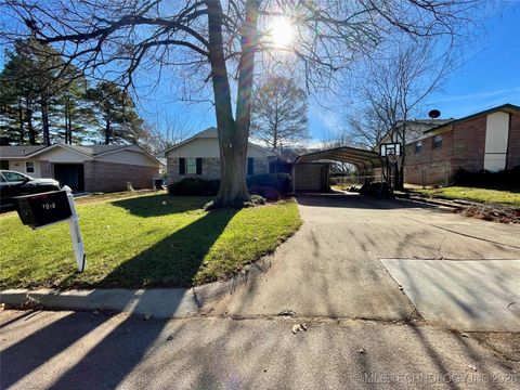 1019 Four Seasons Drive Durant OK 74701