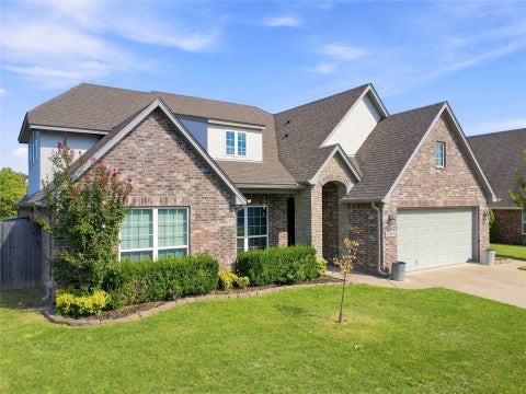Photo of 10917 S Sycamore Street, Jenks, OK 74037 (MLS # 2632431)
