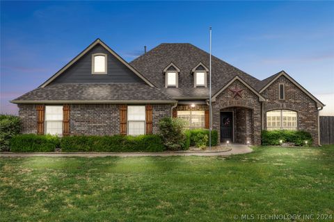 Single Family Residence in Collinsville OK 14414 71st EastAvenue.jpg