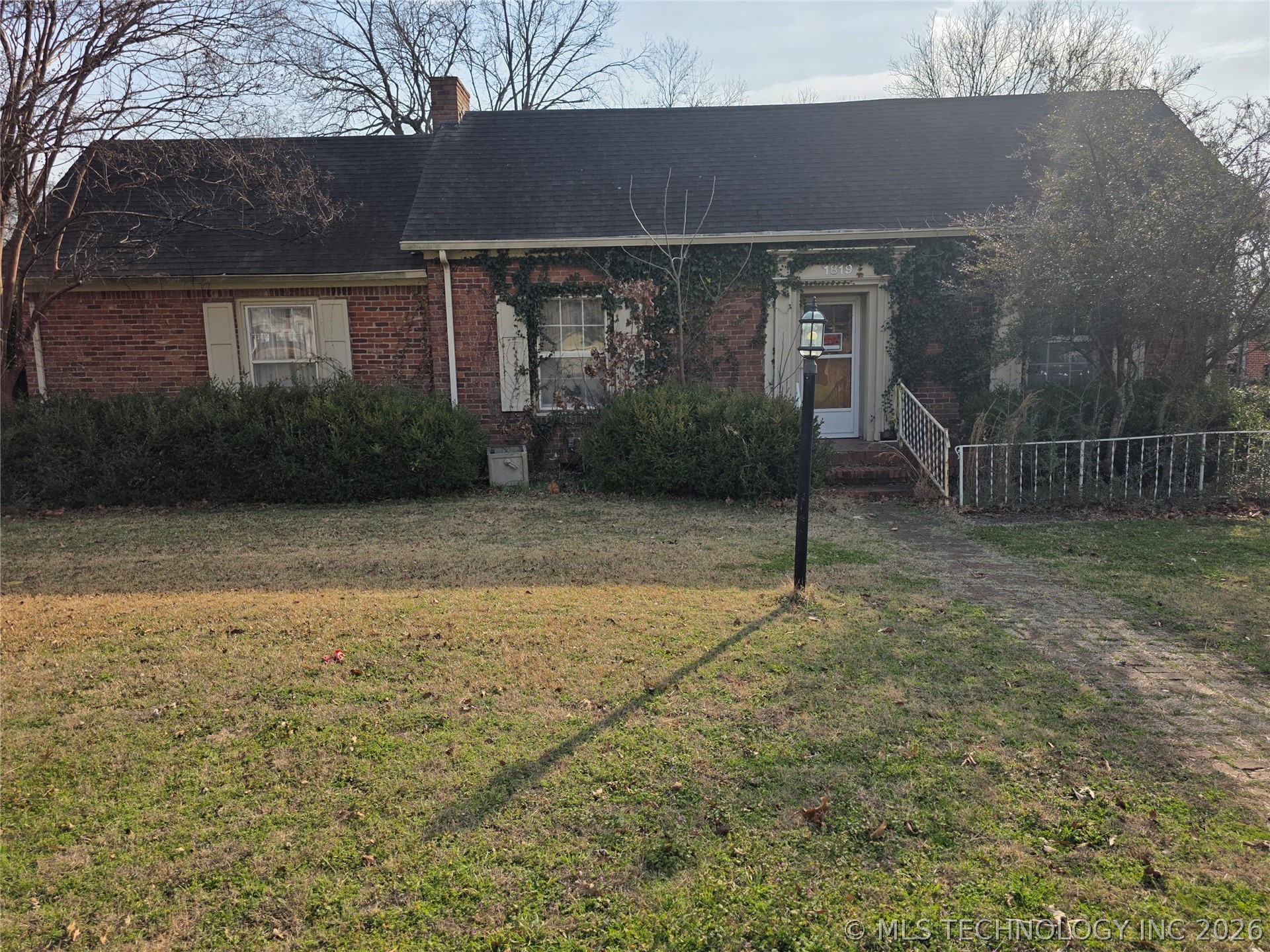 1819 W Evergreen Street