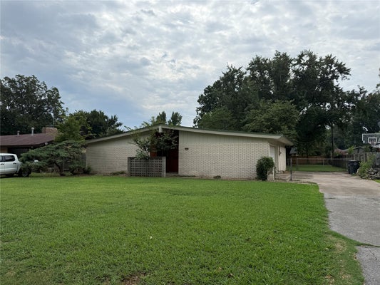 1928 E 55TH PL, TULSA, OK 74105 - Image 34eb6096baba69bb2bdf4cd95e1a287e/1380575688