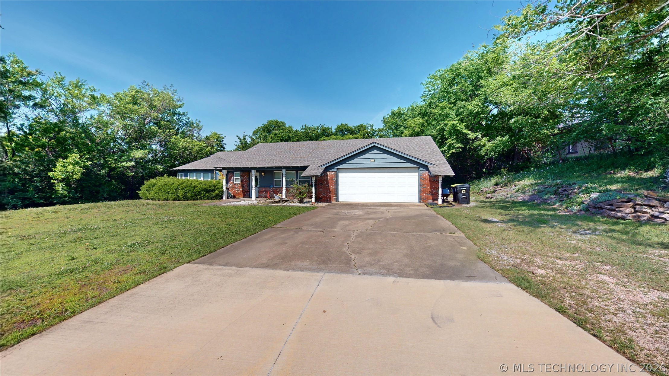 Photo 1 of 54 — 1005 S Broadway, Ada, OK 74820