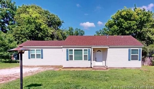 Photo 1 of 49 — 1004 S Highland, Ada, OK 74820
