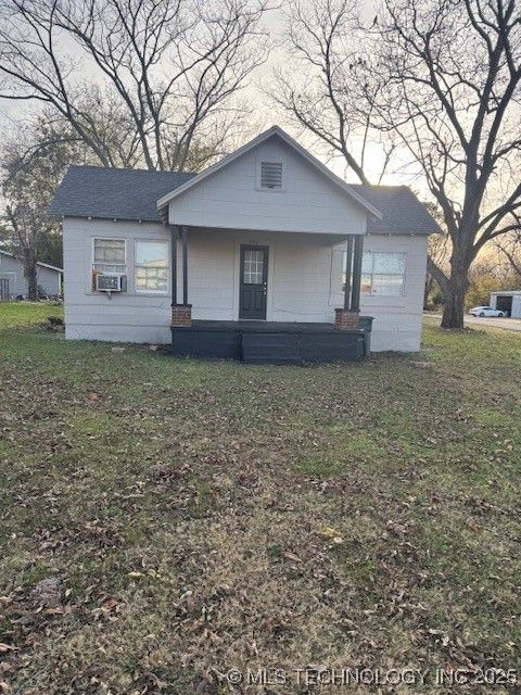 402 E 12 Th Tishomingo OK 73460