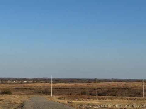 Smiley Road Madill OK 73446