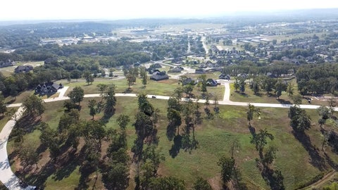 Photo of 828 Ridgeview Drive, Tahlequah, OK 74464 (MLS # 2634825)