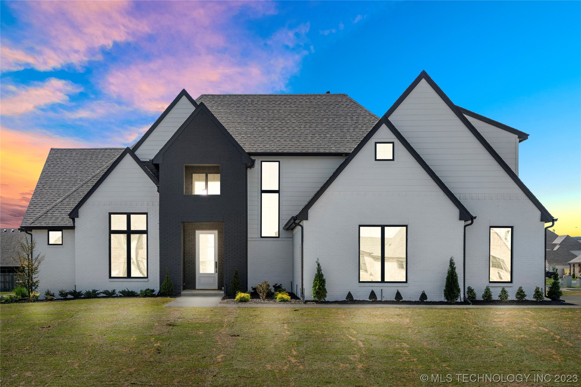 Photo 1 of 50 of 112 W 166th Place S house