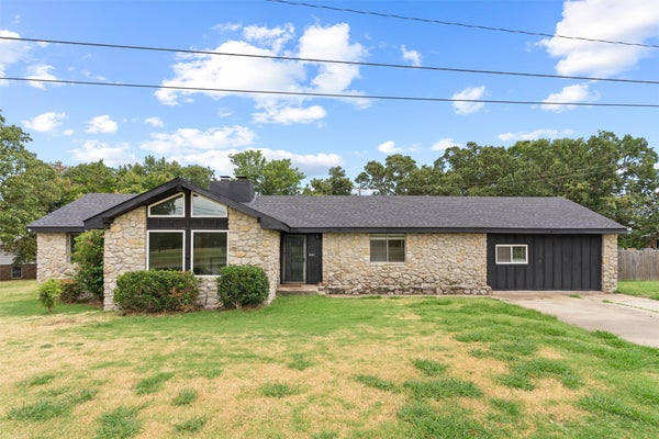 2401 GRANDVIEW AVE, PAWHUSKA, OK 74056 - Image 384bcb86abe6162d3766dc6136aeb8d2/2507933187