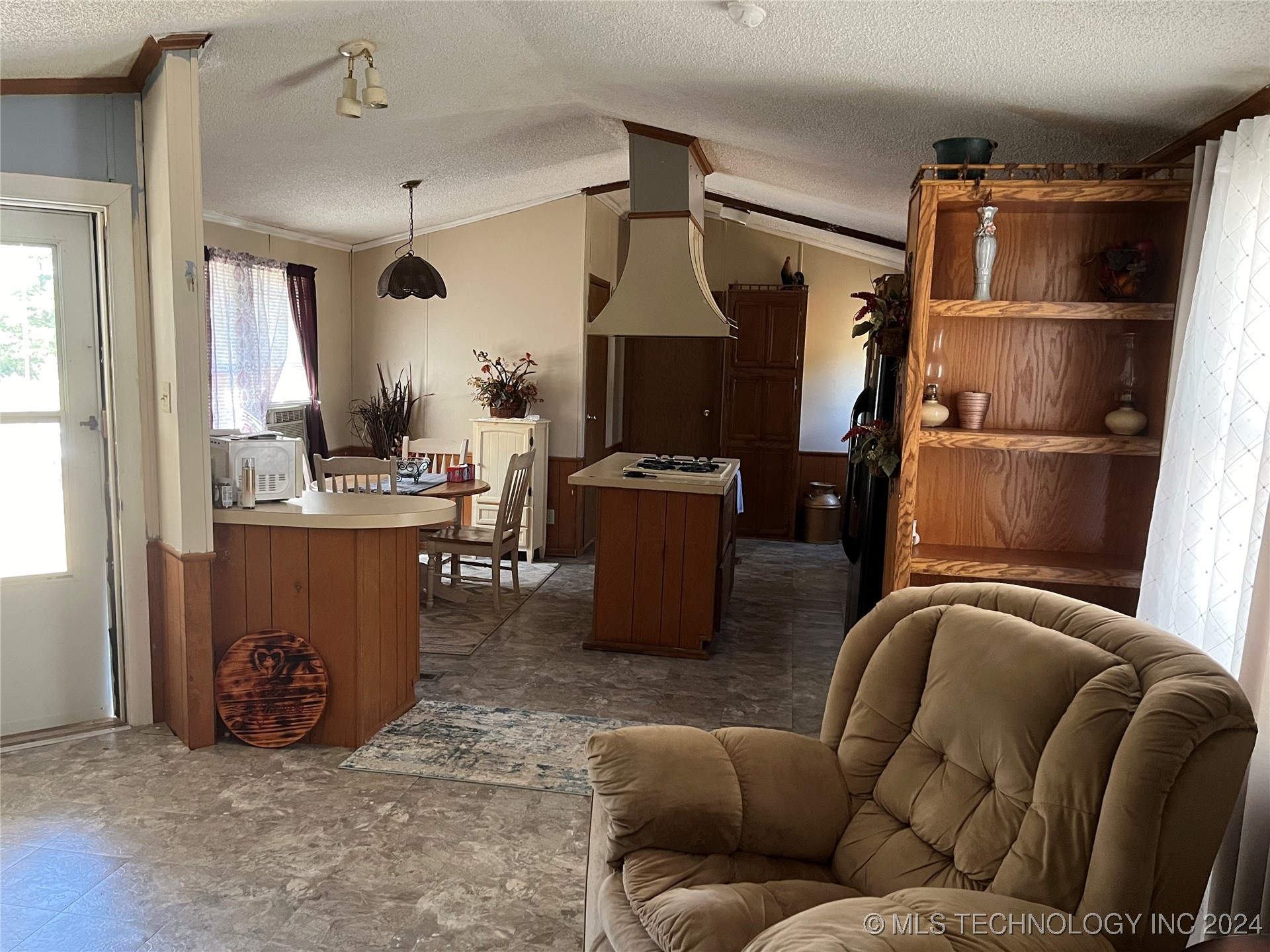 7032 State Road 91