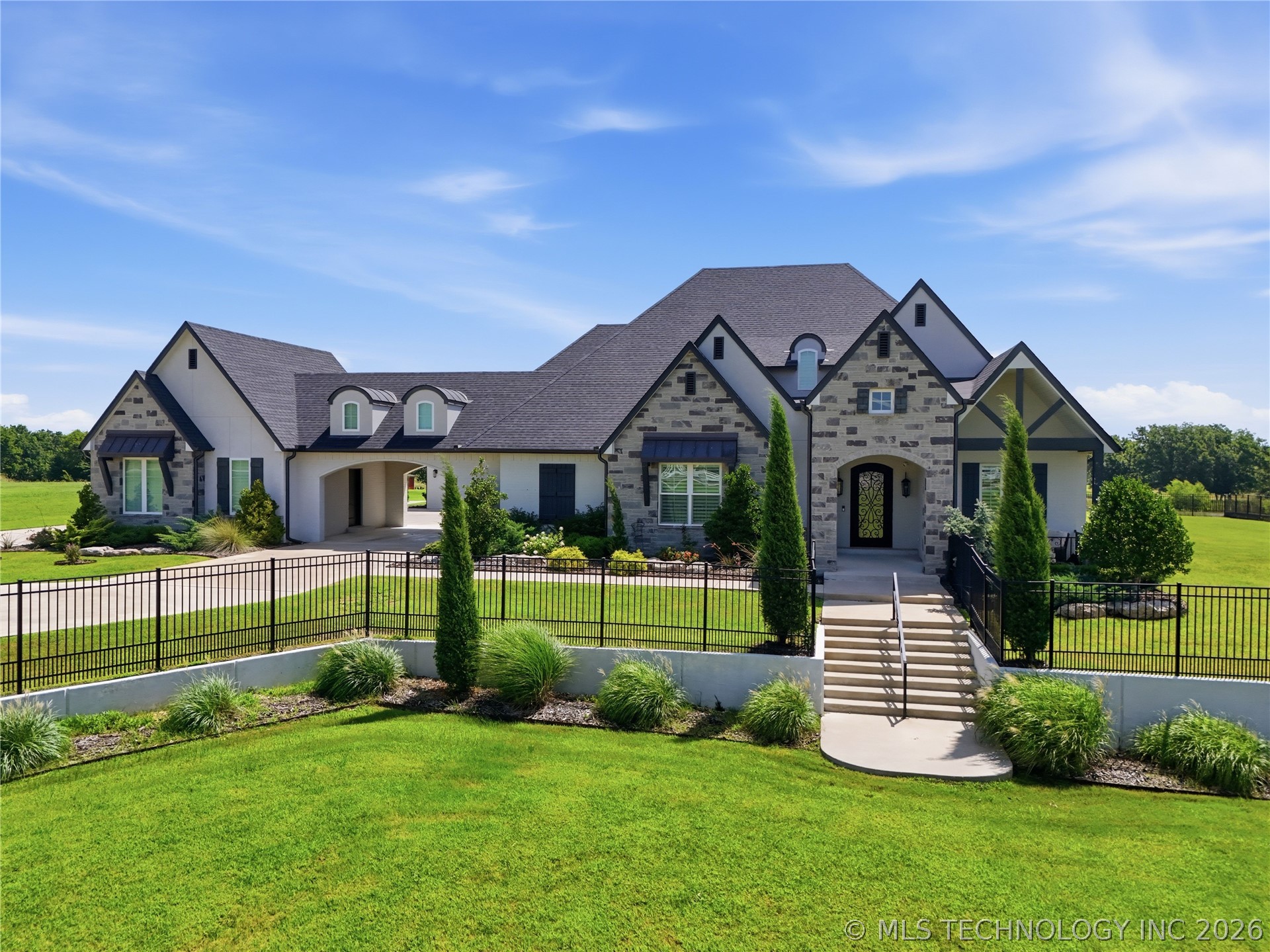 Photo 1 of 61 — 17525 S 71st East Avenue, Bixby, OK 74008