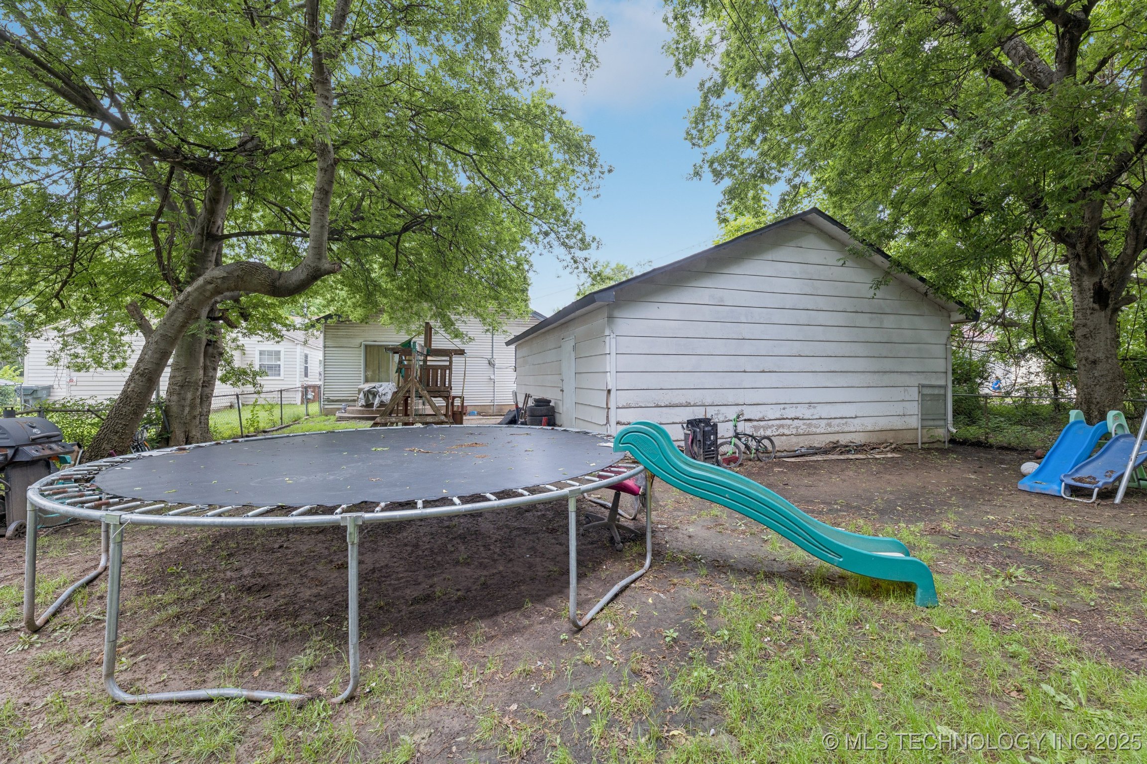 2820 W Okmulgee
