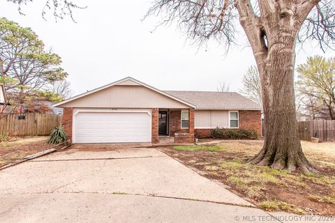 Photo of 8923 N 119th East Avenue, Owasso, OK 74055 (MLS # 2607962)
