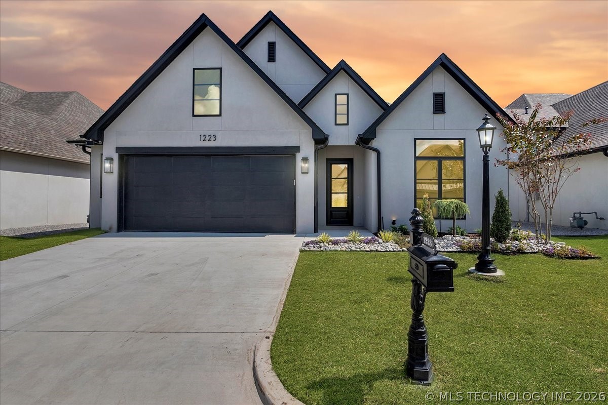 Photo 1 of 71 — 1223 N 71st Place, Broken Arrow, OK 74014