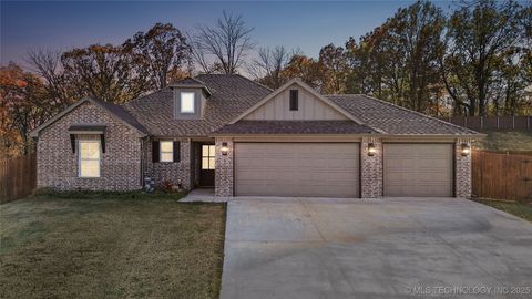 Photo of 21870 E Morgan Road, Claremore, OK 74017 (MLS # 2547102)