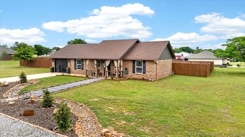 Photo of 23364 Mony Street, Shady Point, OK 74956 (MLS # 2617033)