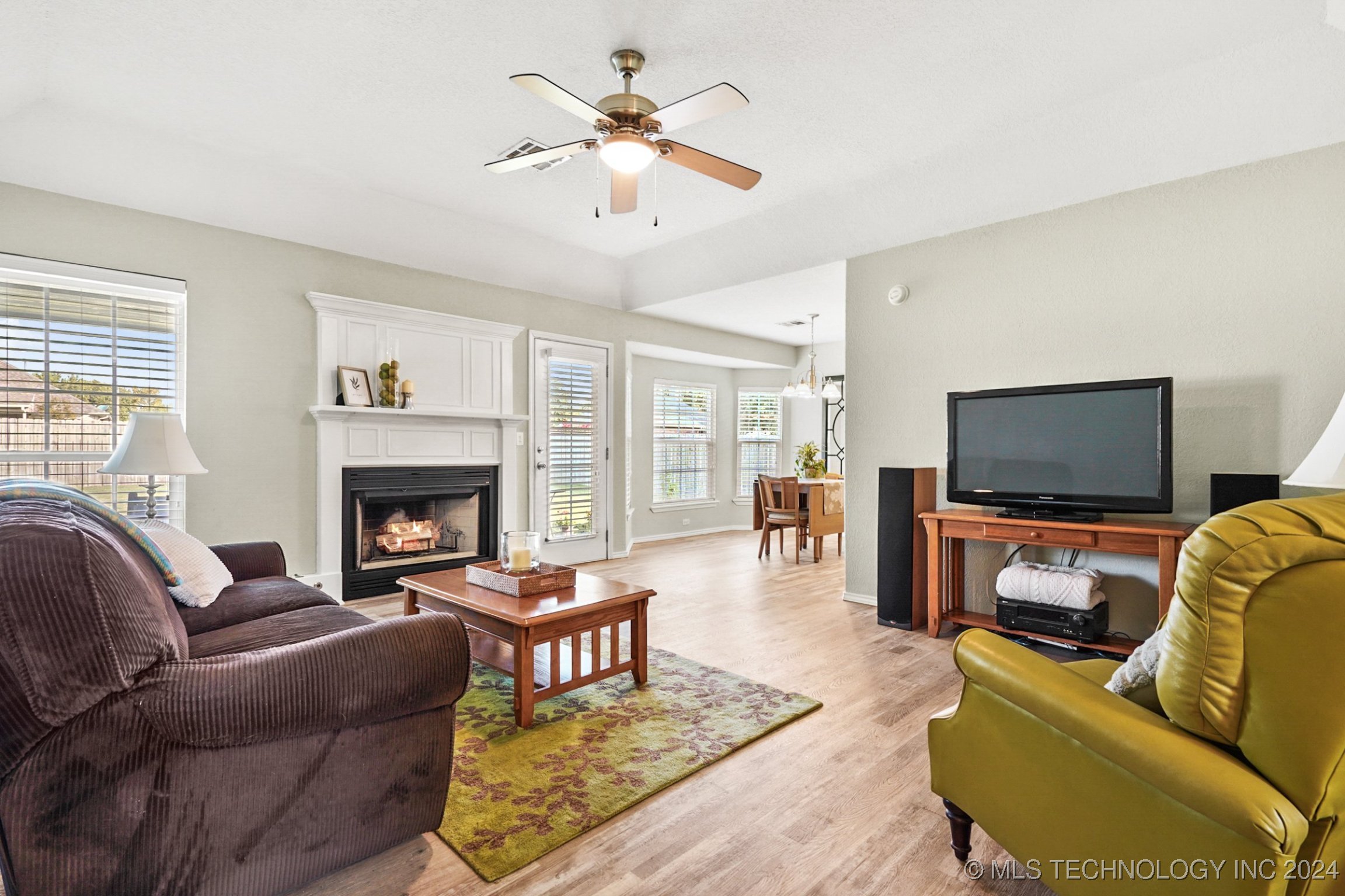 Photo 5 of 27 of 110 Redbud Street house