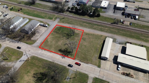 201 S TAYLOR ST, PRYOR, OK 74361 - Image 3d669bc85d71aa2eda4a7e2a093e5859/269340277