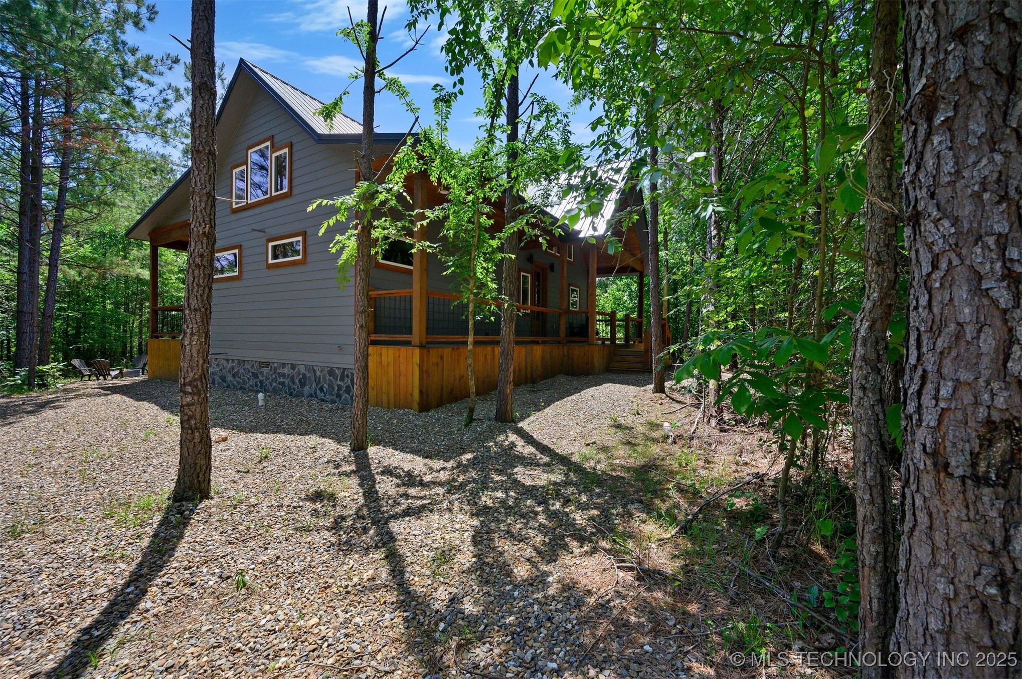 156 S Locust Trail