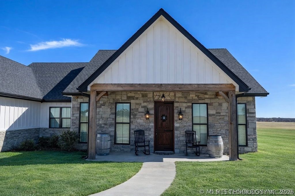 2724 Lark Road