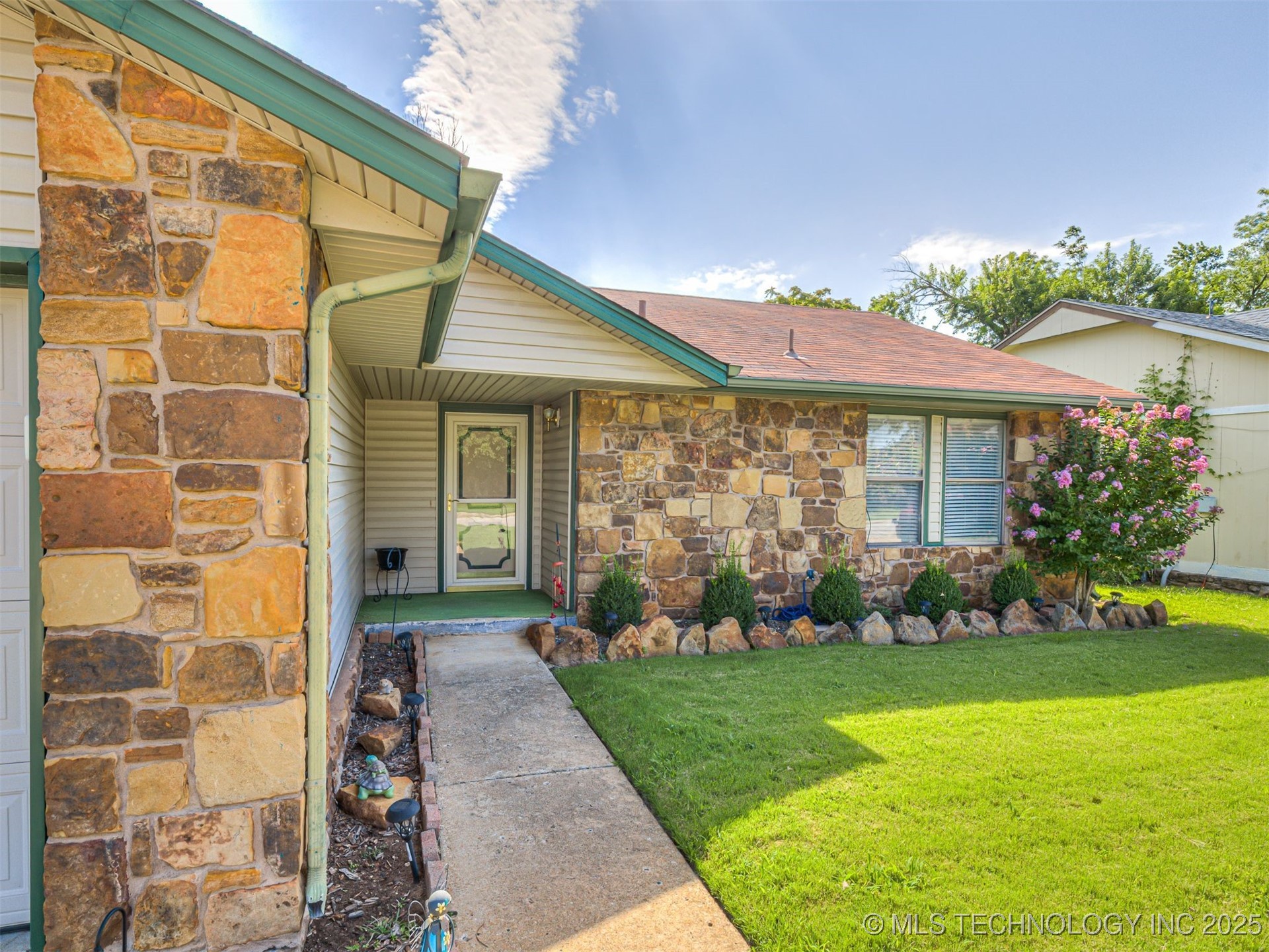 1815 S 139th East Avenue